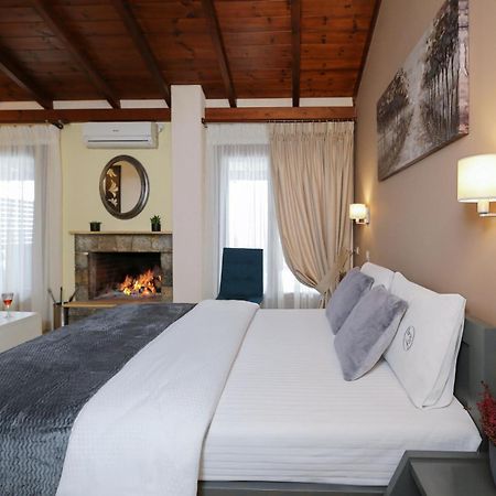 Asimina Guesthouse, Eptalofos Parnassos Bagian luar foto