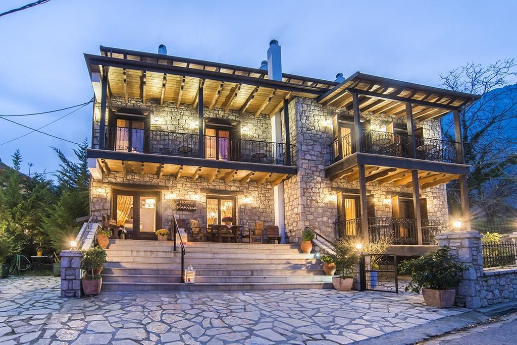 Asimina Guesthouse, Eptalofos Parnassos Bagian luar foto