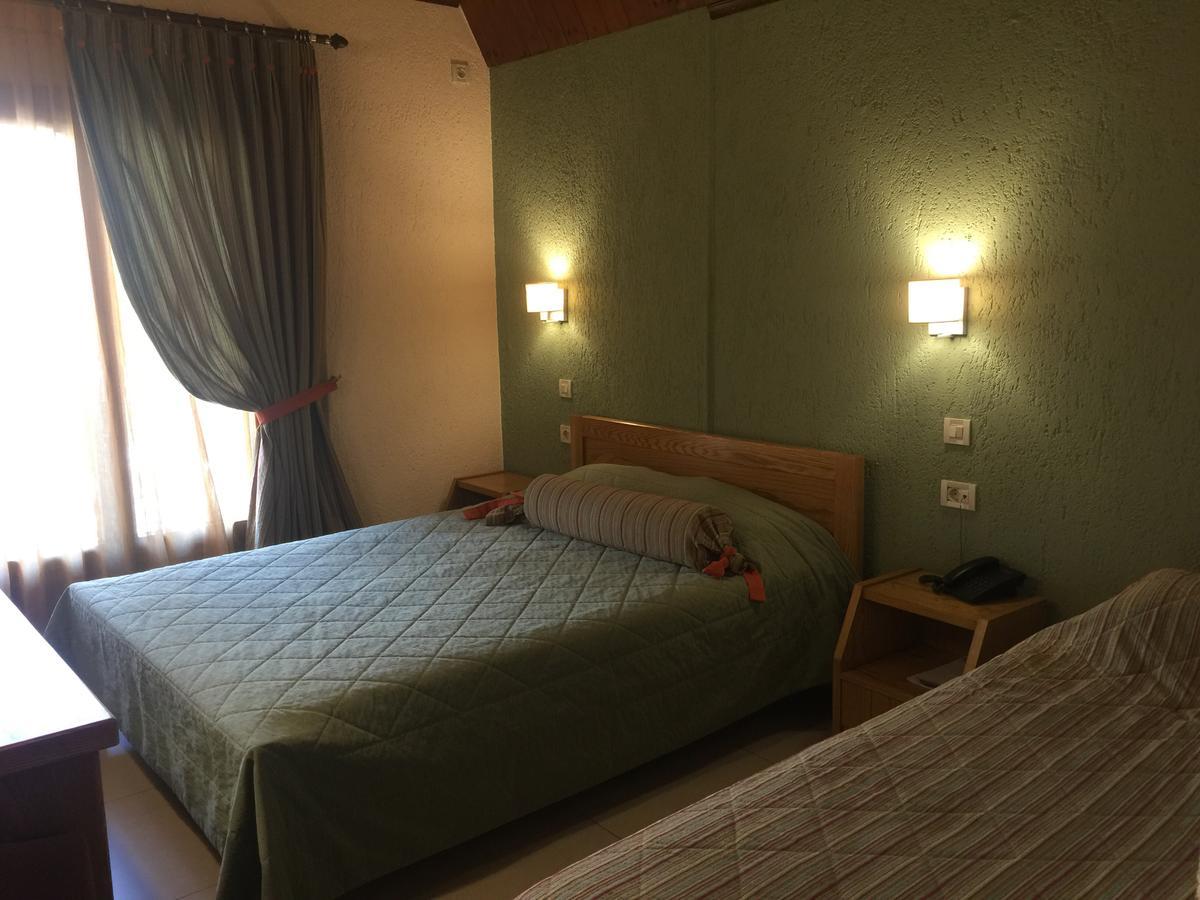 Asimina Guesthouse, Eptalofos Parnassos Bagian luar foto